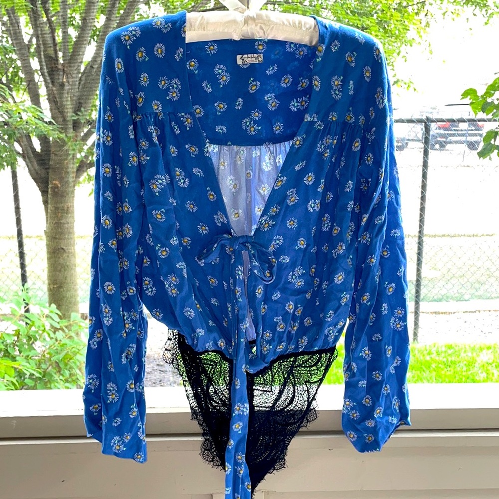 FREE PEOPLE Gorgeous Blue Daisy Lace Bodysuit